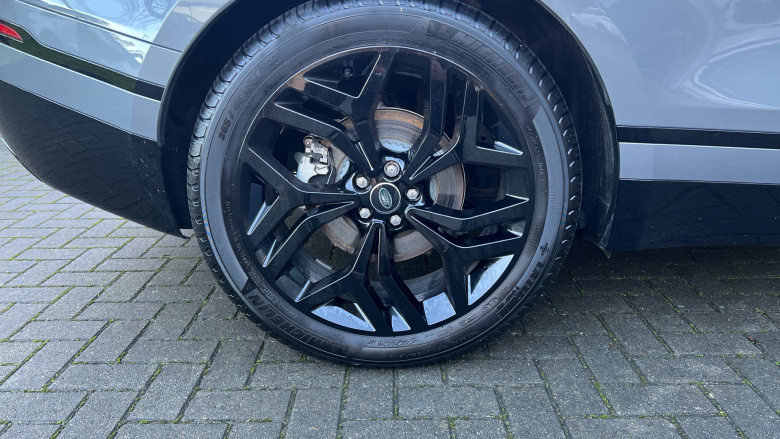 Land Rover Range Rover Velar 2.0 D200 MHEV Dynamic HSE 5dr Auto Diesel Estate